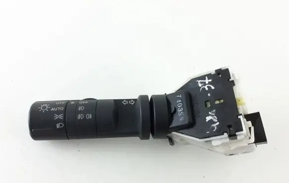 Nissan Qashqai Indicator stalk 14425