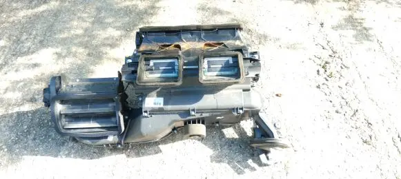 BMW 1 E81 E87 Air conditioning (A/C) radiator (interior) 6947261 985446E 24540010