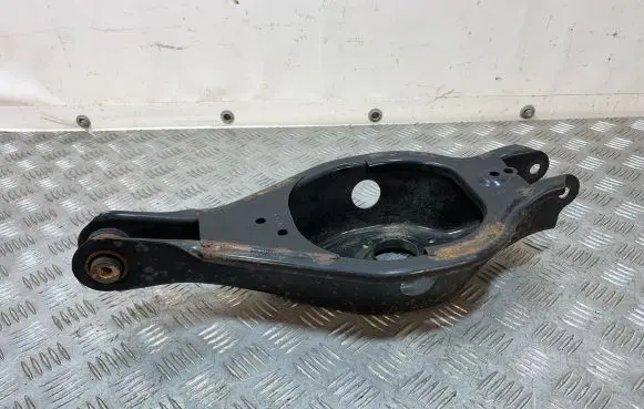 Mitsubishi Outlander IV Rear control arm