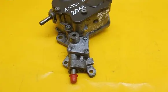 Seat Ibiza IV (6J,6P) Fuel injection high pressure pump 038145209N 080820D