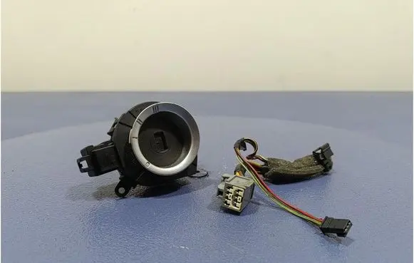 Volvo V50 Ignition lock 31300585