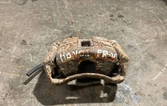 Honda FR-V Front brake caliper