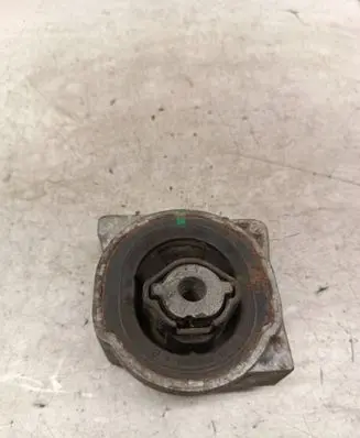 Mercedes-Benz A W169 Engine mount bracket A1692401018