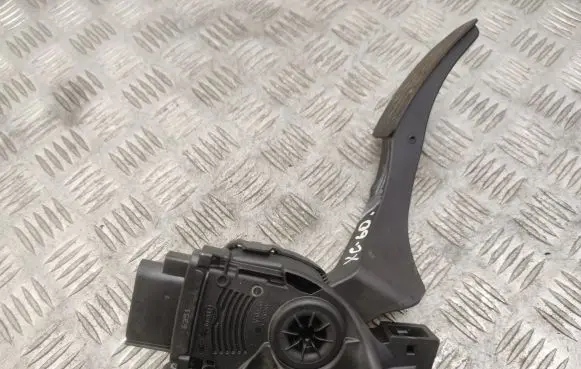 Volvo XC60 Accelerator throttle pedal 31329059