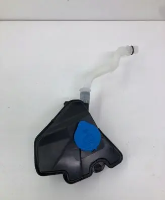 BMW 2 Active Tourer U06 Windshield washer fluid reservoir/tank