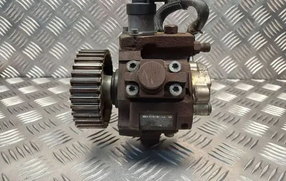 Suzuki Grand Vitara II Fuel injection high pressure pump 0445010148 H8200561664 0928400694