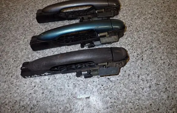 Nissan Primera Sliding door exterior handle 