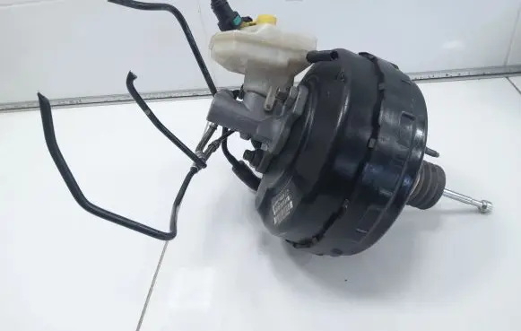 Opel Zafira B Brake booster 13308771