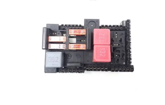 Mercedes-Benz E W213 Fuse module A2139068701