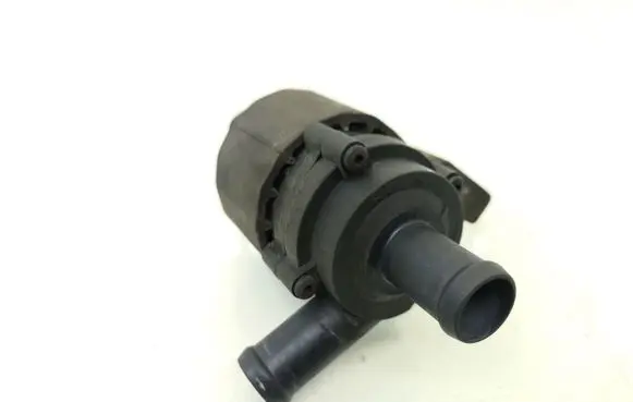 Toyota Avensis T250 Electric auxiliary coolant/water pump 221000500600