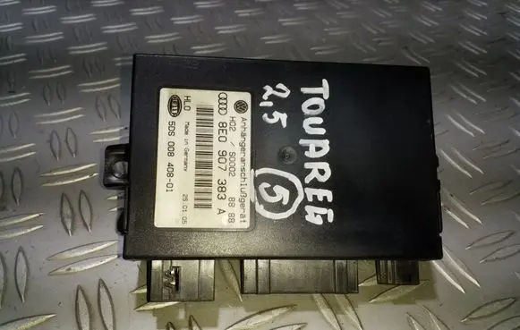 Volkswagen Touareg I Tow bar trailer control unit/module 8E0907383A 5DS00840801 S00028888