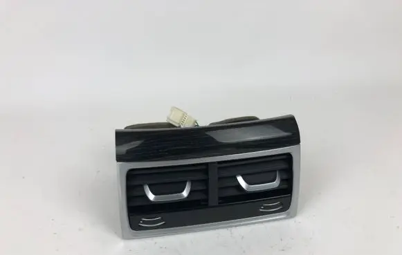 Rear air vent grill
