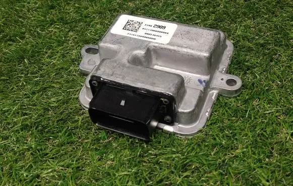 Chevrolet Cruze II Fuel injection pump control unit/module 23482909 000236455