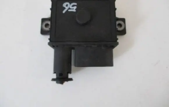 BMW 3 E46 Glow plug pre-heat relay 778682106