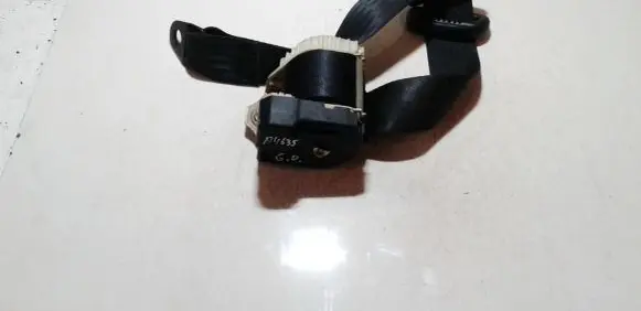 Rear seatbelt