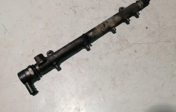 Mercedes-Benz Vito Viano W639 Fuel main line pipe A6110780449 0281002672 0281002494