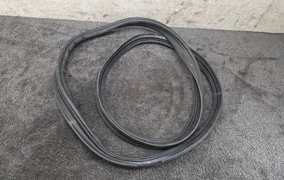 Mini One - Cooper F56 F55 Trunk rubber seal (body) 4A03823