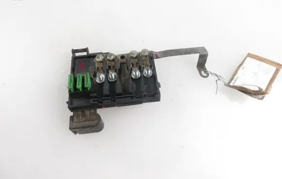 Audi A3 S3 8L Battery relay fuse 