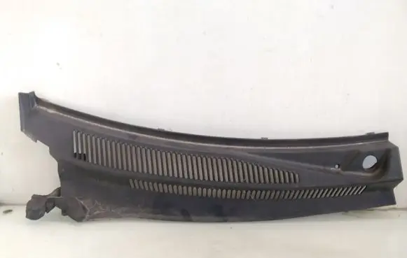 Jeep Grand Cherokee (WK) Wiper trim