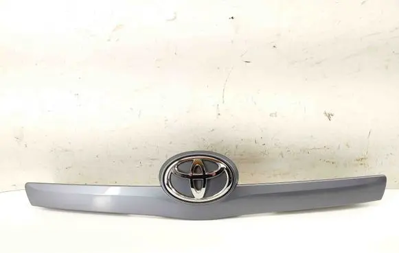 Toyota Verso-S Manufacturers badge/model letters 768110F050