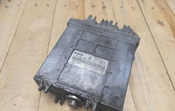 Renault Scenic I Engine control unit/module 0281001809
