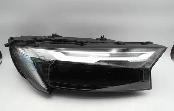 Audi Q7 4M Headlight/headlamp 4M0941012D 0000 1270102