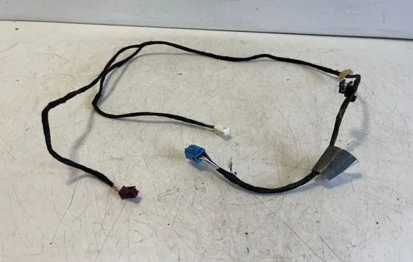 Mercedes-Benz Vito Viano W447 Front door wiring loom 1332436