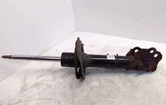 KIA Sportage Front shock absorber/damper 546603U550 T15A15C3238 54661ELSLE