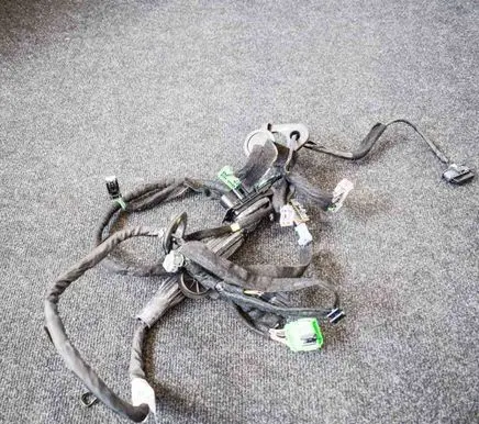 Volvo V40 Front door wiring loom 3133409931334099AE