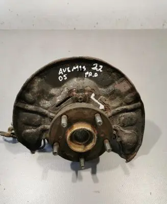 Toyota Avensis T250 Front wheel hub