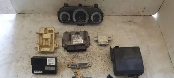 KIA Ceed Engine control unit/module 0281014861 391022A720