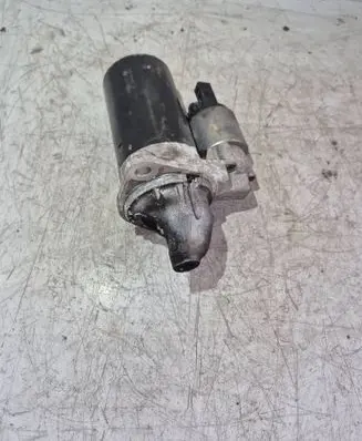 BMW 3 E90 E91 Starter motor 7589350
