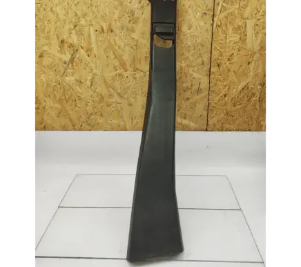 Mercedes-Benz 190 W201 (B) pillar trim (bottom) 2016921889 2026920622 2016920044