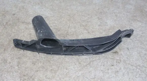 Volkswagen Jetta V Front bumper mounting bracket 1K0807889B