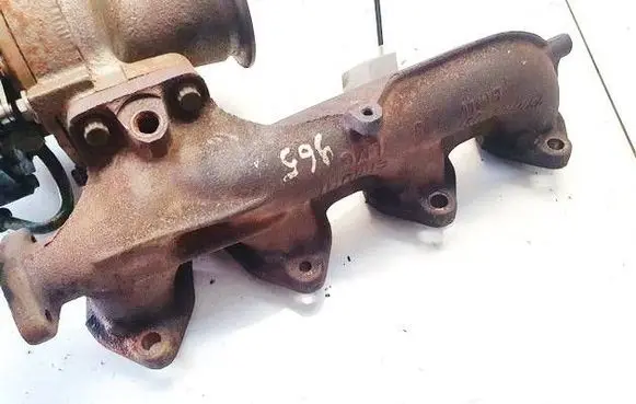 BMW 5 GT F07 Exhaust manifold 781018203