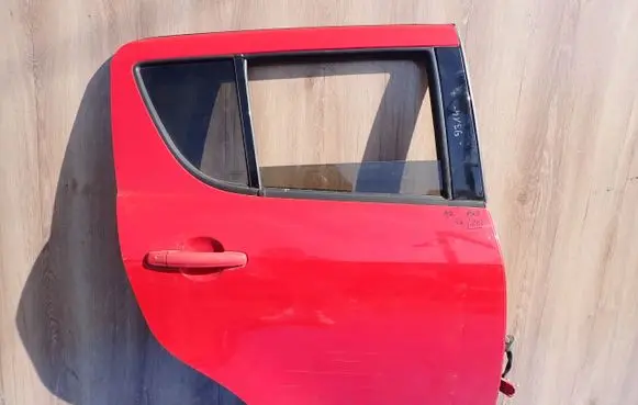 Suzuki Swift Cultus Rear door 