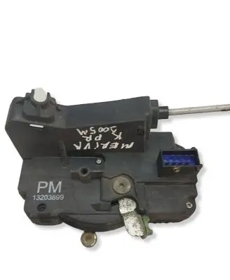 Opel Meriva A Front door lock 13203899