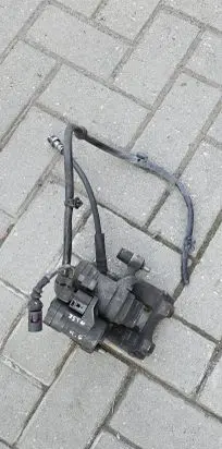 Volkswagen Jetta USA Rear brake caliper