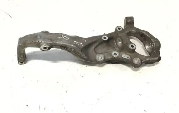 Mercedes-Benz S W222 Front wheel hub A2221901