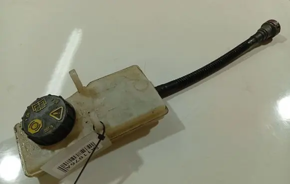 Ford C-MAX II Brake fluid reservoir Bz02c