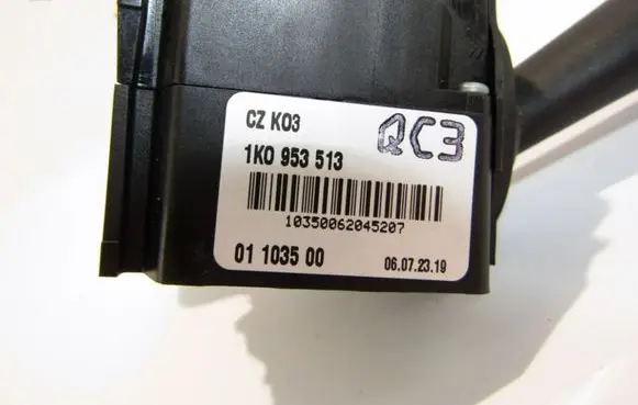 Volkswagen Caddy Light switch 1K0953513