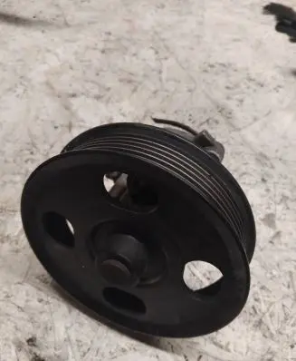 Fiat 500 Power steering pump pulley 0829015537