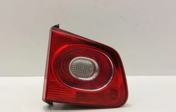 Volkswagen Tiguan Tailgate rear/tail lights 5N0945093B