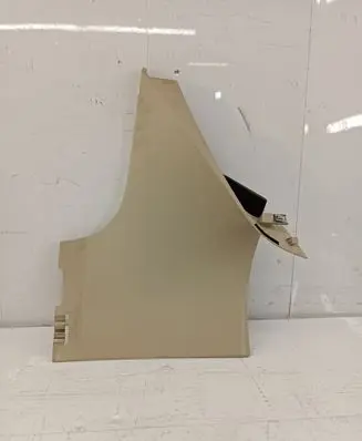 (D)pillar trim (top)