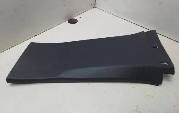 (B) pillar trim (bottom)