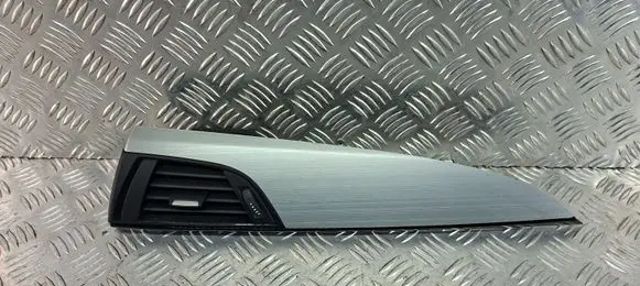 BMW 1 F20 F21 Dashboard side air vent grill/cover trim 9205355