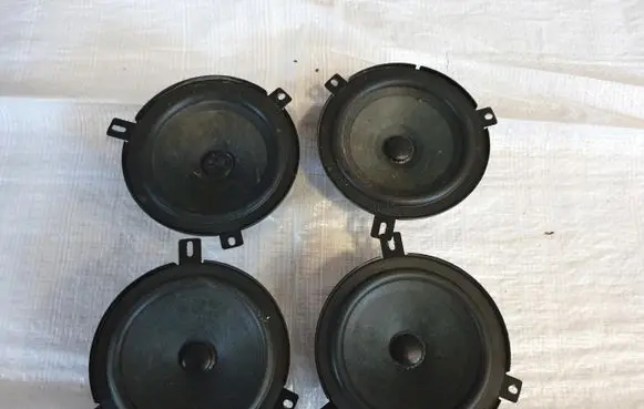 Maserati Ghibli Front door speaker 670002106