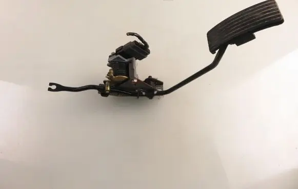 Mitsubishi Pajero Pinin Accelerator throttle pedal ASA66011