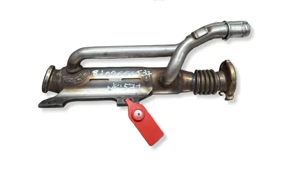 Renault Megane II EGR valve cooler S27635571 8200657537