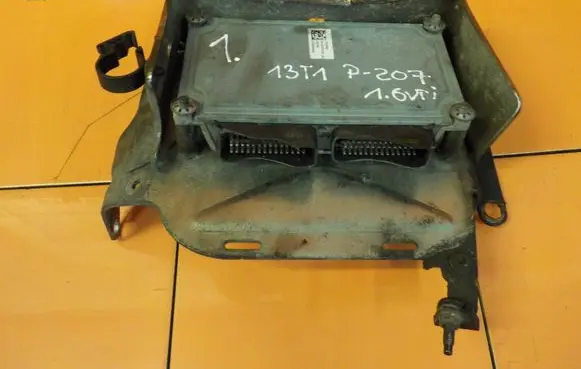 Peugeot 207 Torque split ecu control unit/module S122751105
